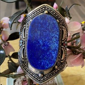 Vintage lapis lazuli cuff